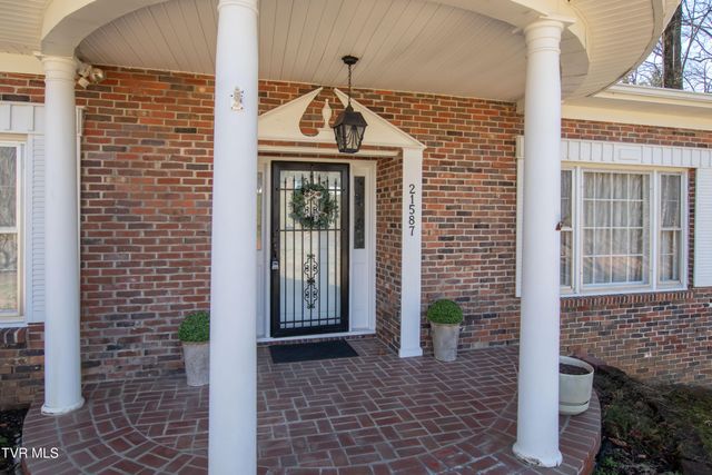 21587 Plantation Road, Bristol, VA 24202