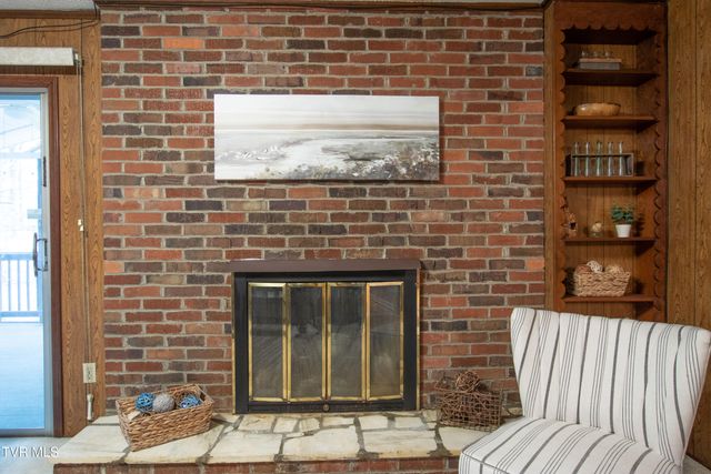 21587 Plantation Road, Bristol, VA 24202