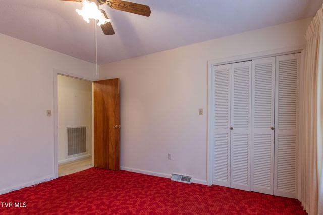 21587 Plantation Road, Bristol, VA 24202