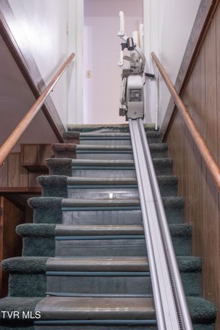 21587 Plantation Road, Bristol, VA 24202