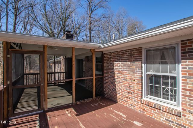 21587 Plantation Road, Bristol, VA 24202