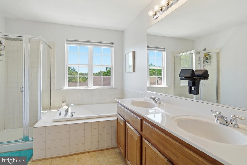 Image 20 of property listing at 3615 GLOUSTER DR, North Beach, MD 20714