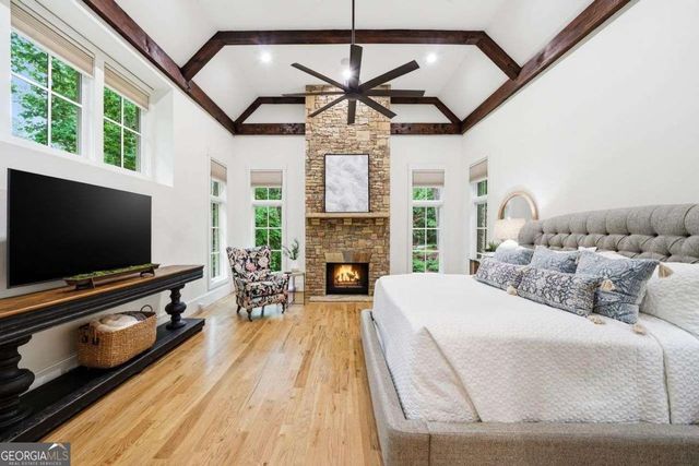 625 W Northway Lane, Atlanta, GA 30342
