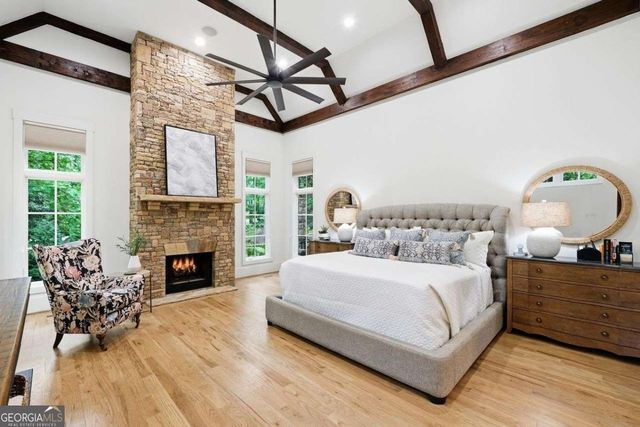 625 W Northway Lane, Atlanta, GA 30342