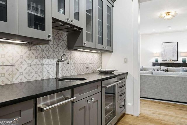 625 W Northway Lane, Atlanta, GA 30342