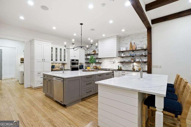 625 W Northway Lane, Atlanta, GA 30342