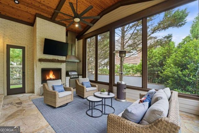 625 W Northway Lane, Atlanta, GA 30342