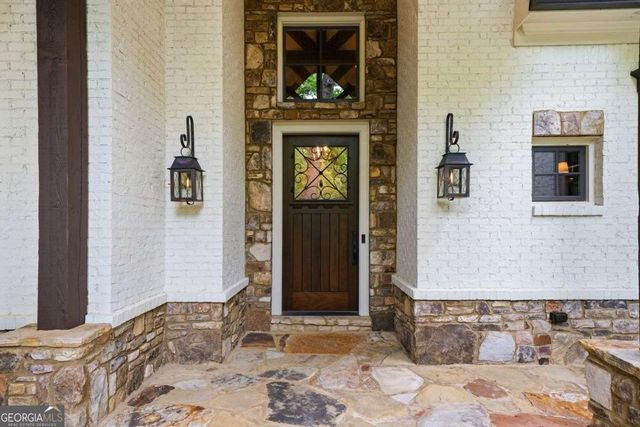 625 W Northway Lane, Atlanta, GA 30342