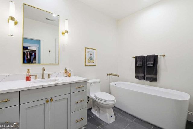 625 W Northway Lane, Atlanta, GA 30342