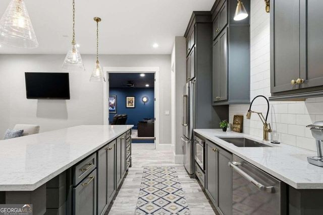 625 W Northway Lane, Atlanta, GA 30342