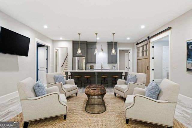 625 W Northway Lane, Atlanta, GA 30342