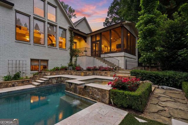 625 W Northway Lane, Atlanta, GA 30342