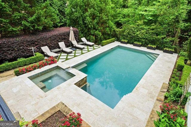 625 W Northway Lane, Atlanta, GA 30342