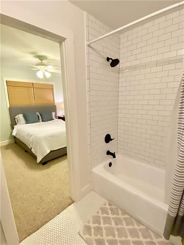 711 Royal Palm Place, Vero Beach, FL 32960