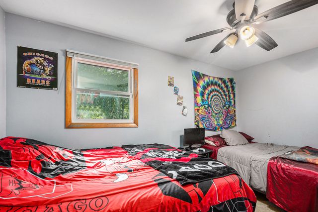 2925 Mcafee Drive, Hobart, IN 46342