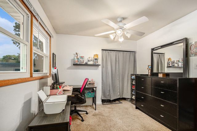 2925 Mcafee Drive, Hobart, IN 46342