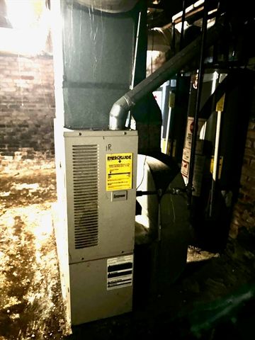 16 Abbey St, Chicopee, MA 01013