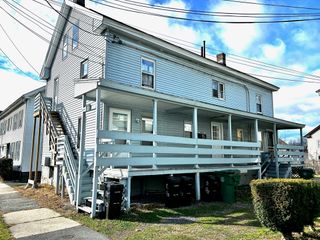 16 Abbey St, Chicopee, MA 01013