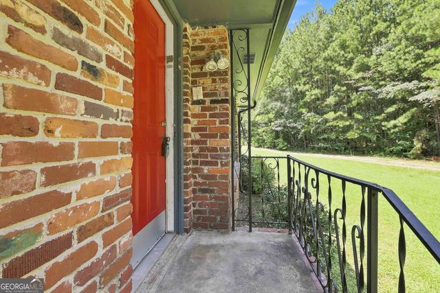 490 Mehaffey Drive, Fairburn, GA 30213