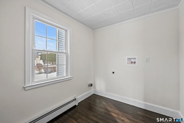 35 Kingston Street, Wethersfield, CT 06109