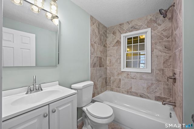 35 Kingston Street, Wethersfield, CT 06109