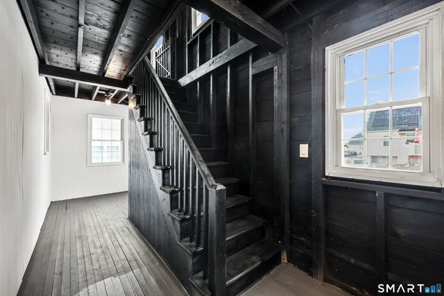 35 Kingston Street, Wethersfield, CT 06109