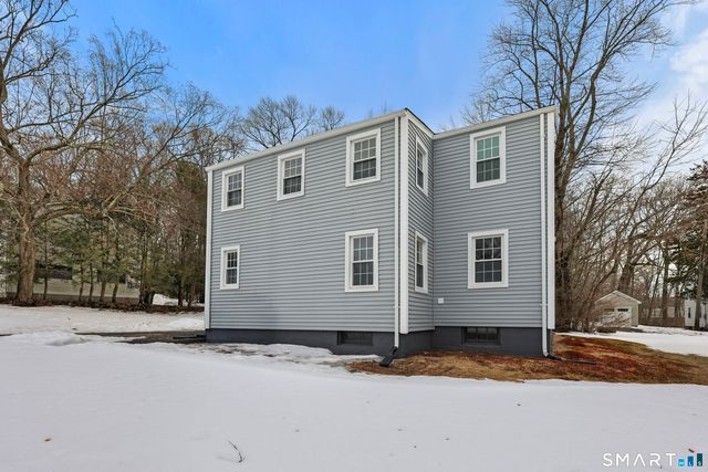 35 Kingston Street, Wethersfield, CT 06109