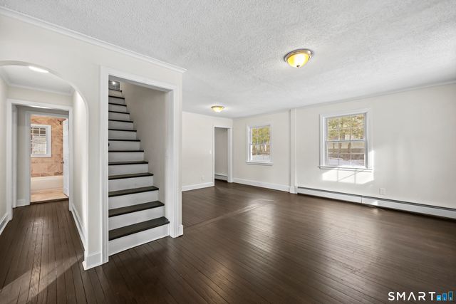 35 Kingston Street, Wethersfield, CT 06109