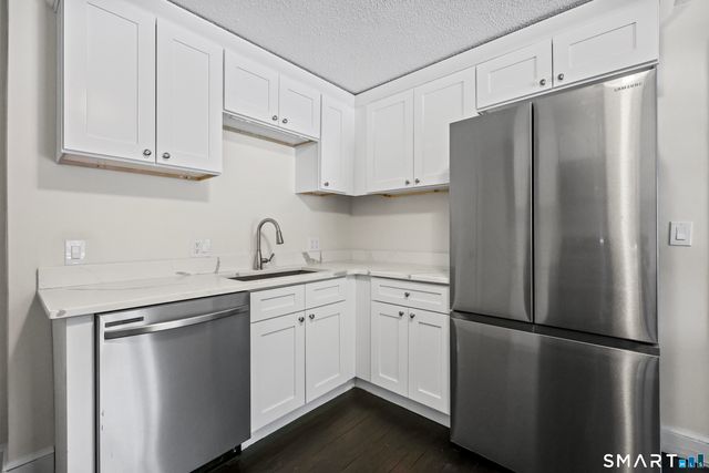 35 Kingston Street, Wethersfield, CT 06109