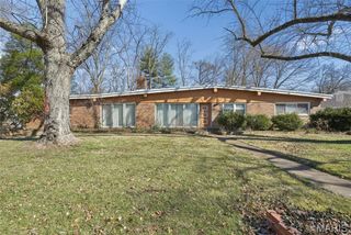 808 Wenneker Drive, Clayton, MO 63124