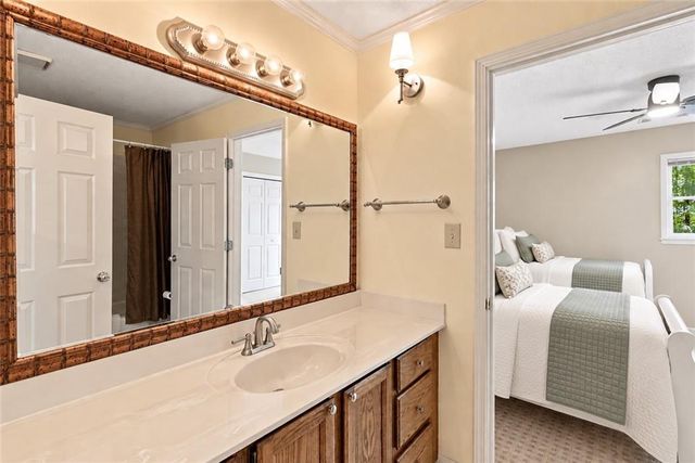 4080 Stony River Way, Snellville, GA 30039