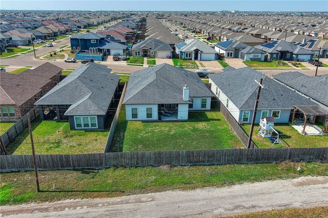 7722 Krypton Dr, Corpus Christi, TX 78414