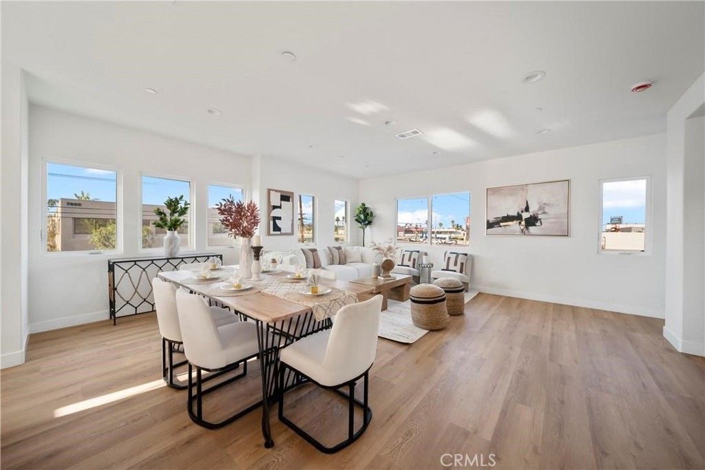 Image 3 of property listing at 7692 9th Street 105, Buena Park, CA 90621