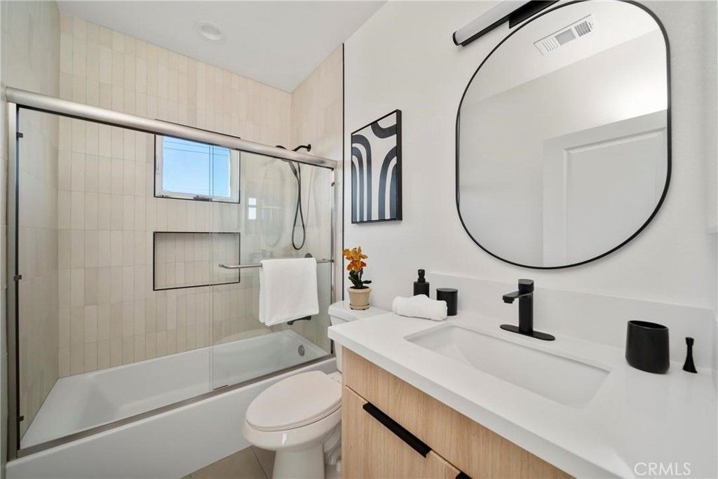 Image 7 of property listing at 7692 9th Street 105, Buena Park, CA 90621