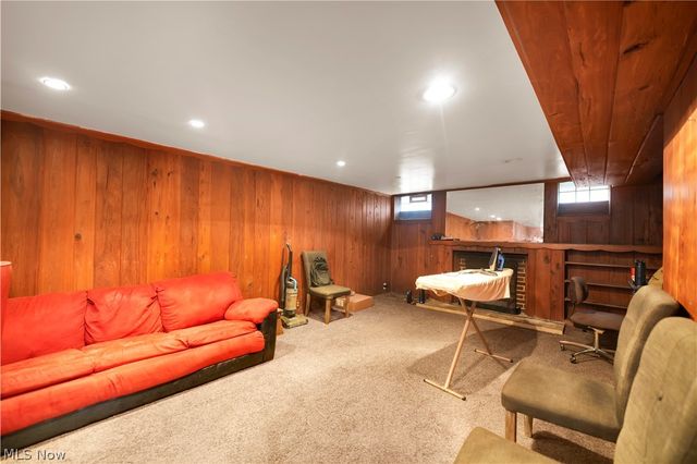 336 E 222nd Street, Euclid, OH 44123