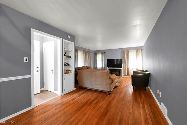 336 E 222nd Street, Euclid, OH 44123