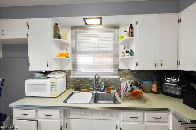 336 E 222nd Street, Euclid, OH 44123