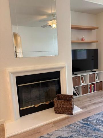 1883 Malachite Way, Roseville, CA 95747