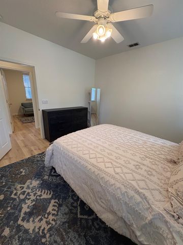 1883 Malachite Way, Roseville, CA 95747