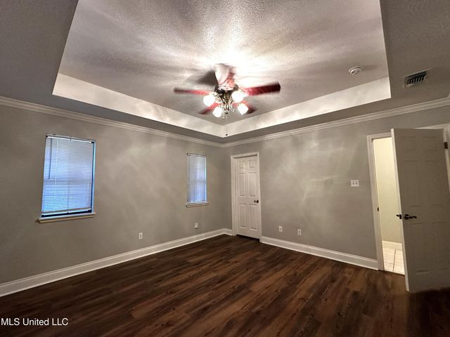 704 Hidden Oaks Drive, Ocean Springs, MS 39564