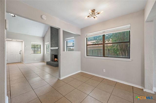 1705 N 60th Street, Killeen, TX 76543