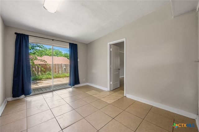 1705 N 60th Street, Killeen, TX 76543