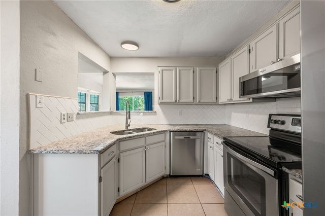 1705 N 60th Street, Killeen, TX 76543