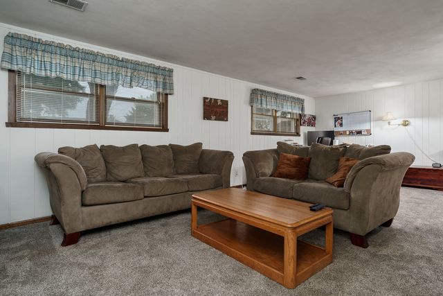 1602 PLAZA Drive, Rockford, IL 61108