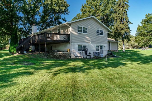 1602 PLAZA Drive, Rockford, IL 61108