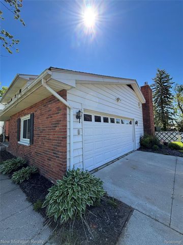 1828 Kennelworth Drive, Port Huron, MI 48060