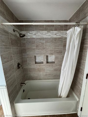 1828 Kennelworth Drive, Port Huron, MI 48060