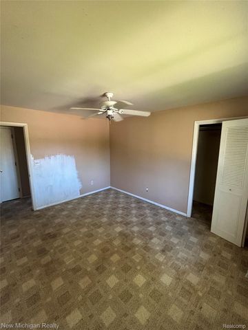 1828 Kennelworth Drive, Port Huron, MI 48060