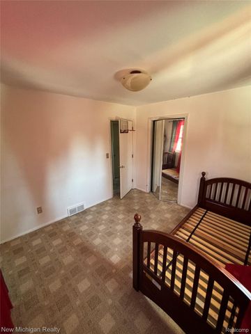 1828 Kennelworth Drive, Port Huron, MI 48060