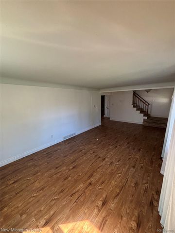 1828 Kennelworth Drive, Port Huron, MI 48060